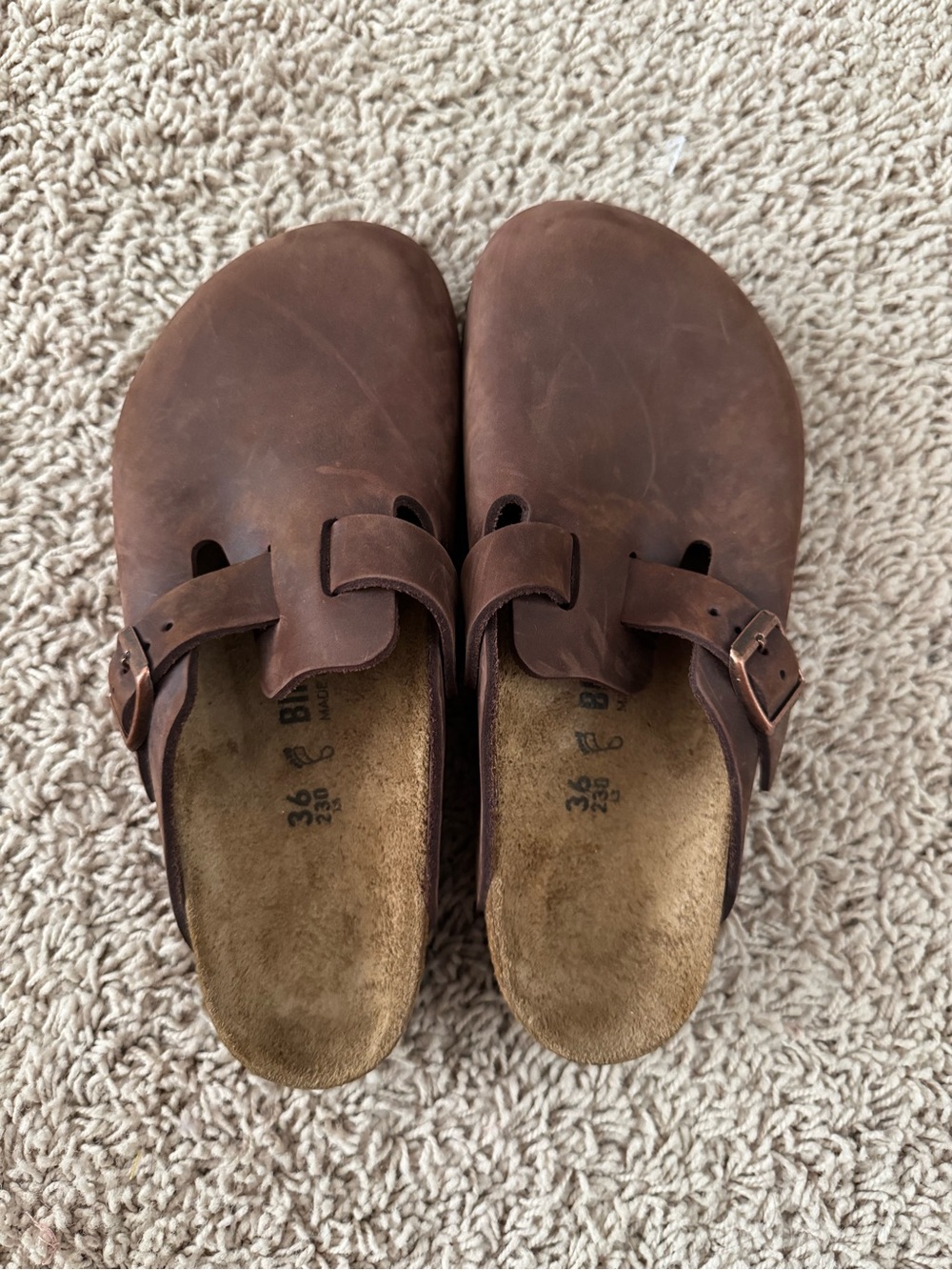 Birkenstock Boston Clogs in Brown Leather